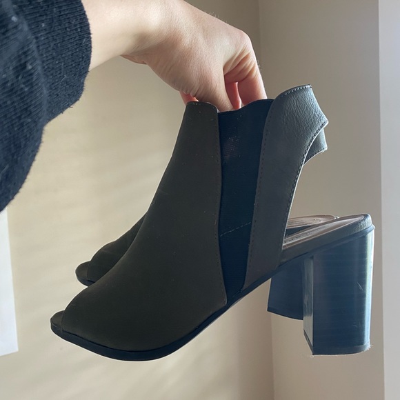 Leather healed boots, open toe - Picture 4 of 6